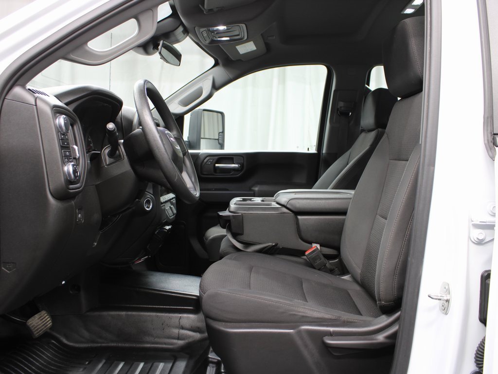 Used 2024 GMC Sierra 2500 Pro image 9