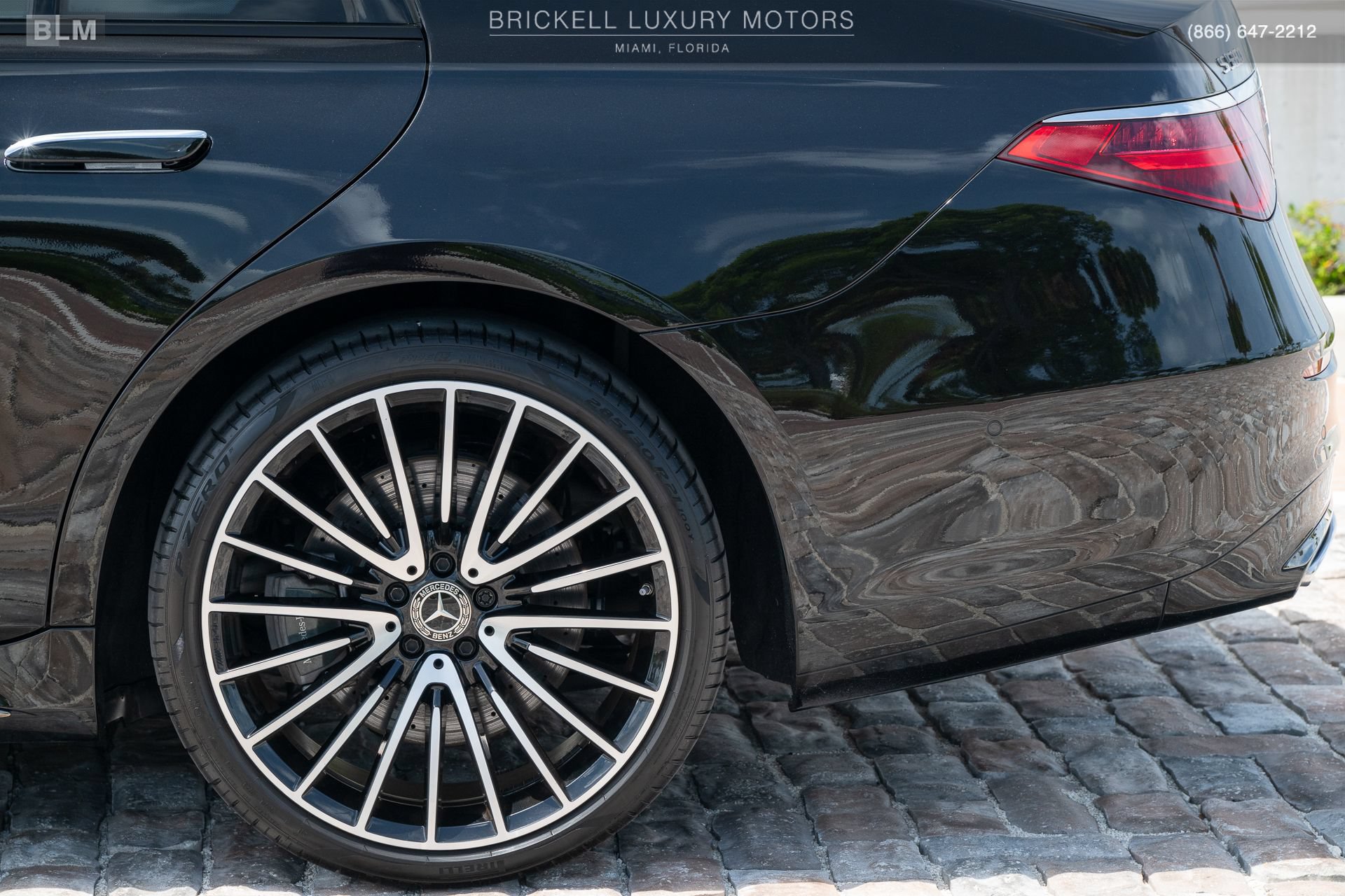 Used 2024 Mercedes-Benz S 580 4MATIC Sedan w/ AMG Line image 41