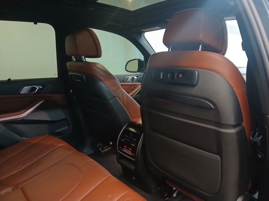 Used 2023 BMW X5 M50i w/ Executive Package AWD/4WD image 27