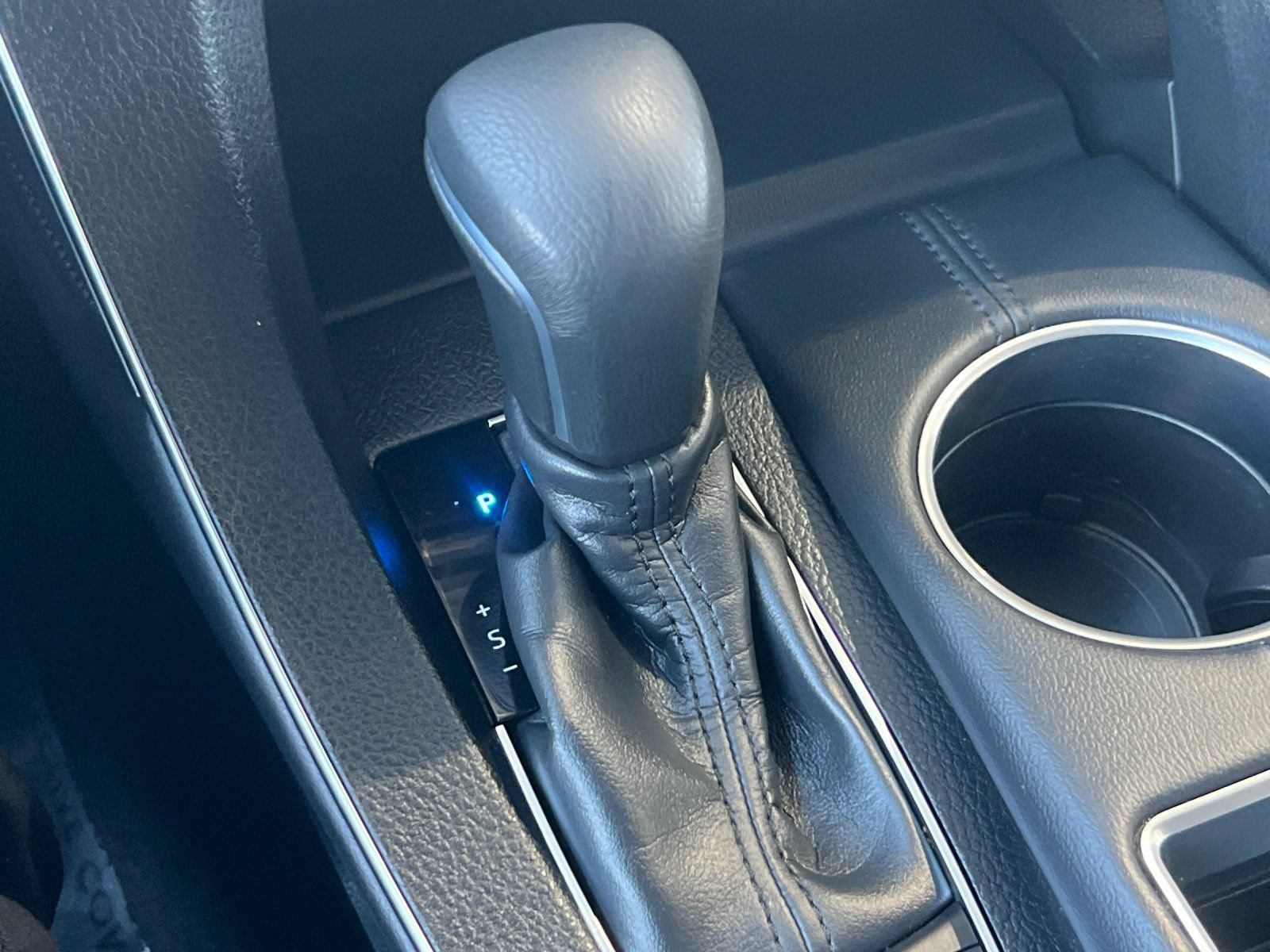 Used 2019 Toyota Avalon XLE w/ Moonroof Package FWD image 19