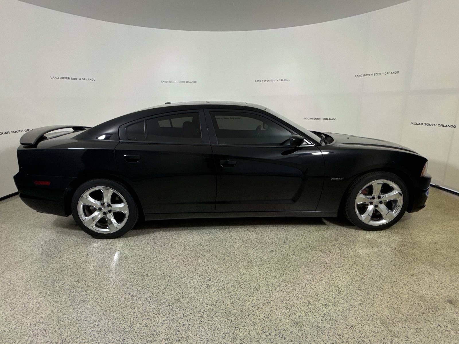 Used 2013 Dodge Charger R/T RWD image 6