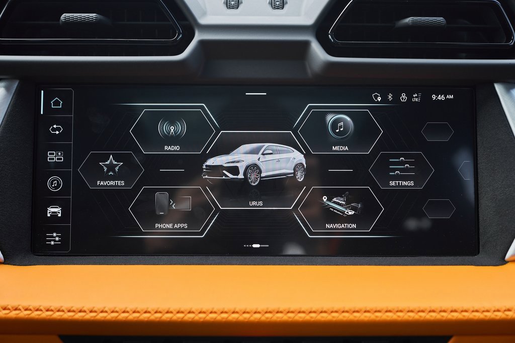 Used 2025 Lamborghini Urus SE image 71