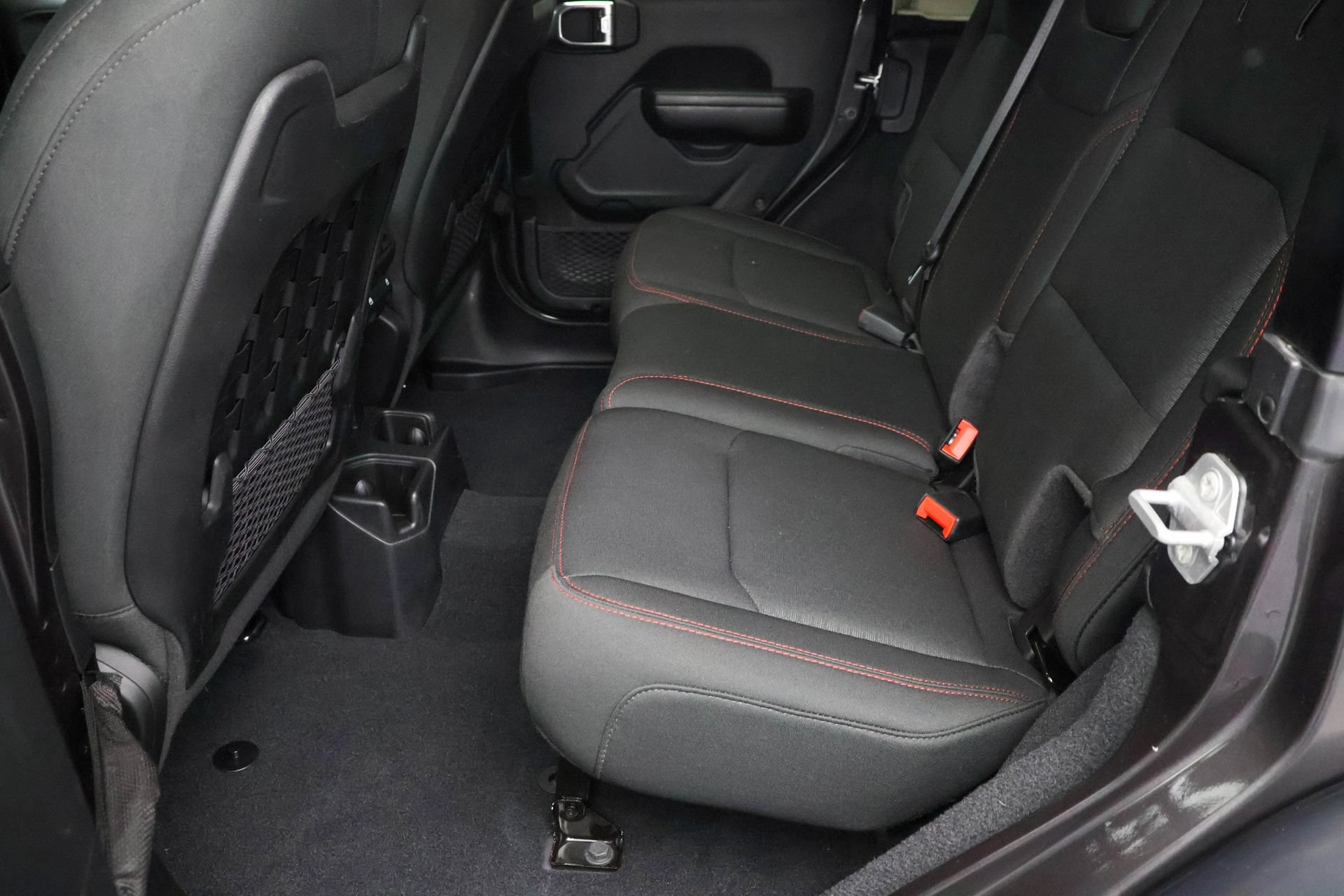 Used 2020 Jeep Wrangler Unlimited Rubicon w/ Cold Weather Group AWD/4WD image 27
