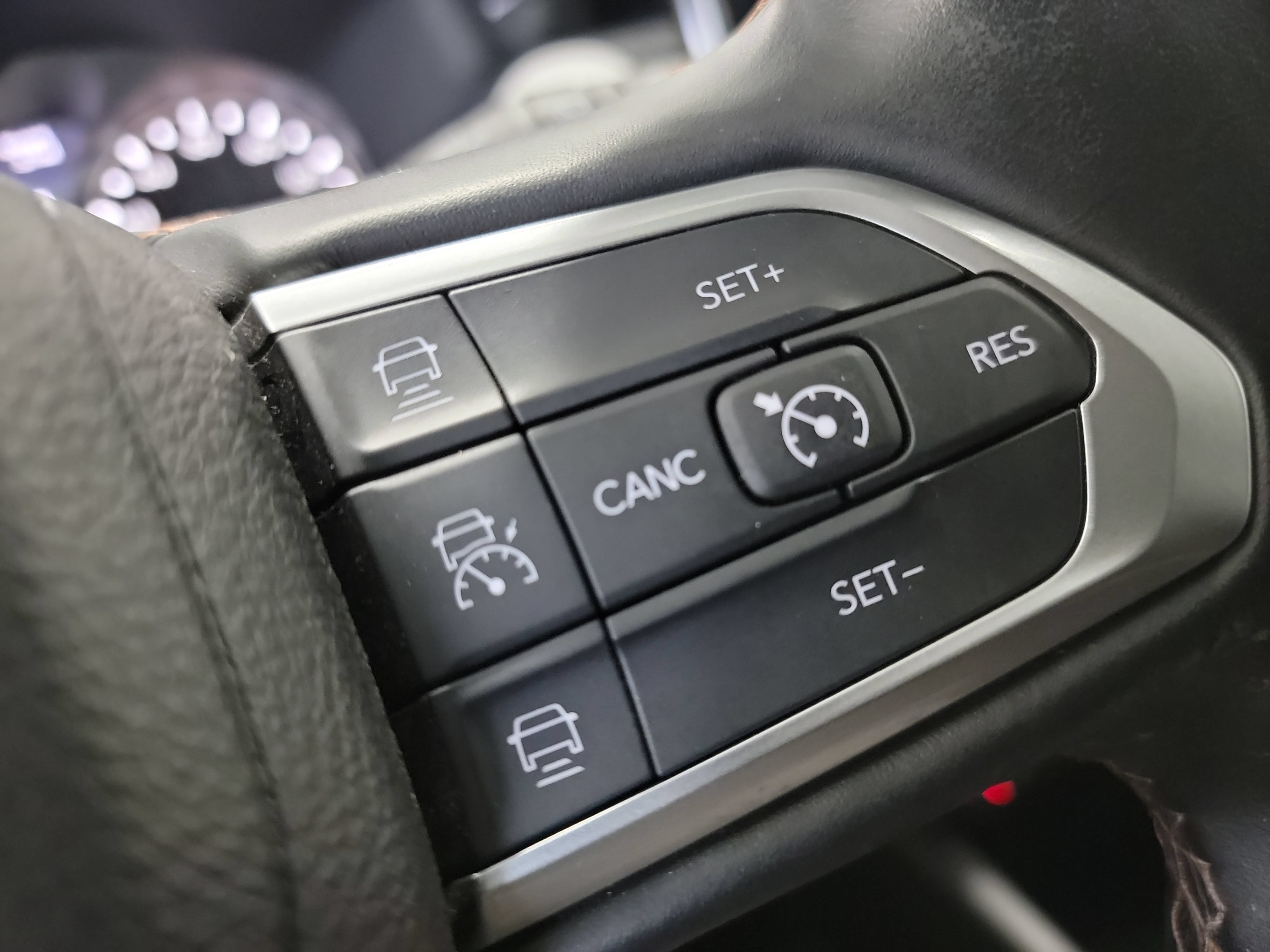 Used 2022 Jeep Compass Limited AWD/4WD image 33
