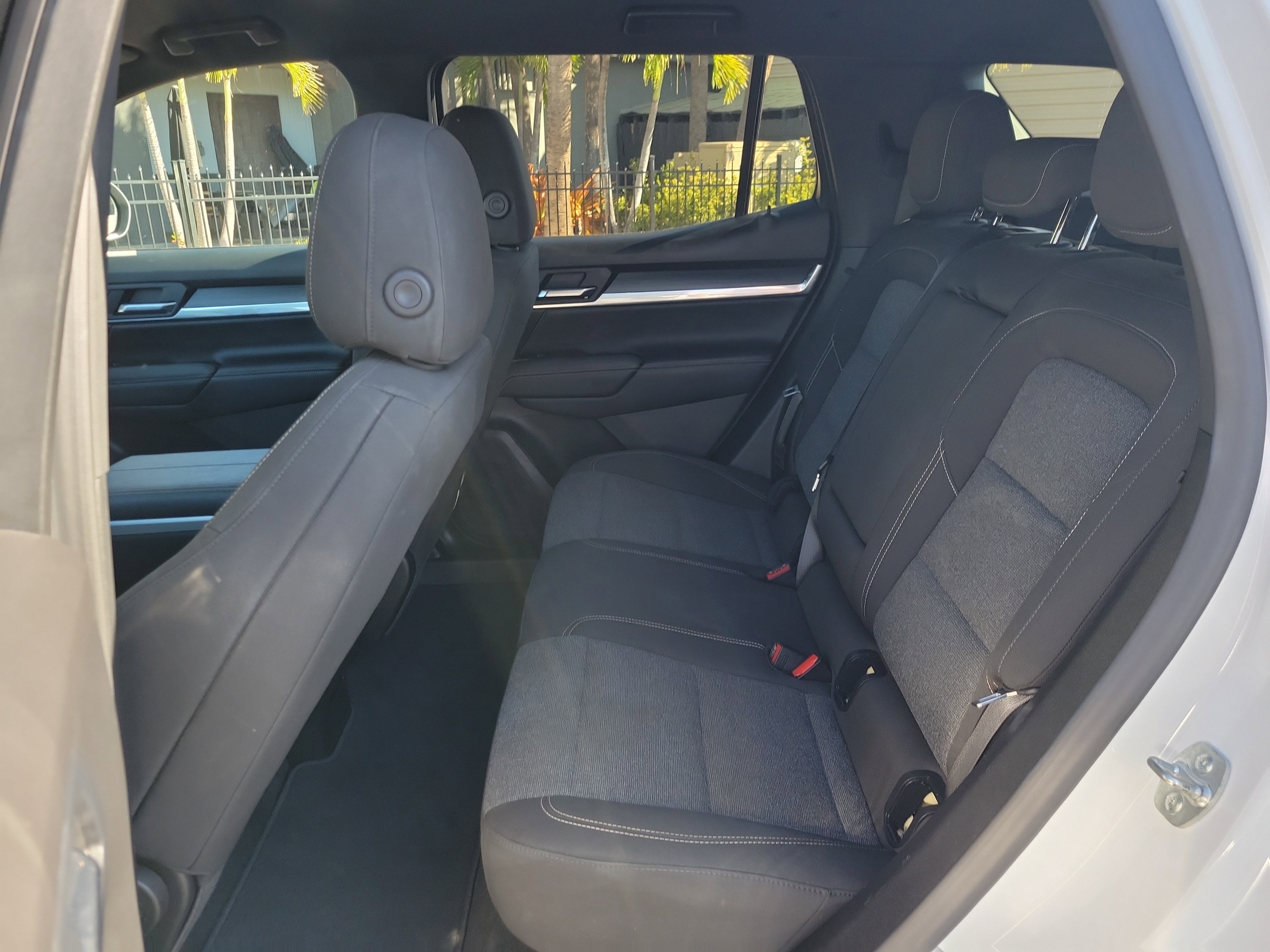 Used 2025 GMC Terrain Elevation image 17