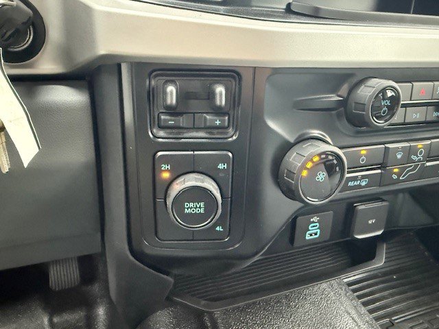New 2026 Ford F550 4x4 Crew Cab image 14