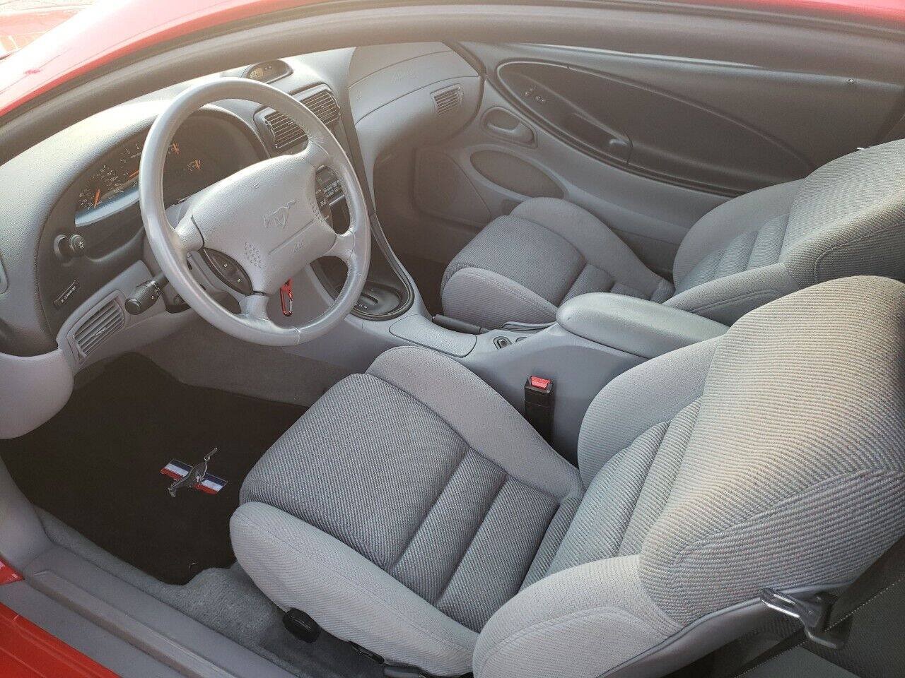 Used 1994 Ford Mustang GT RWD image 15