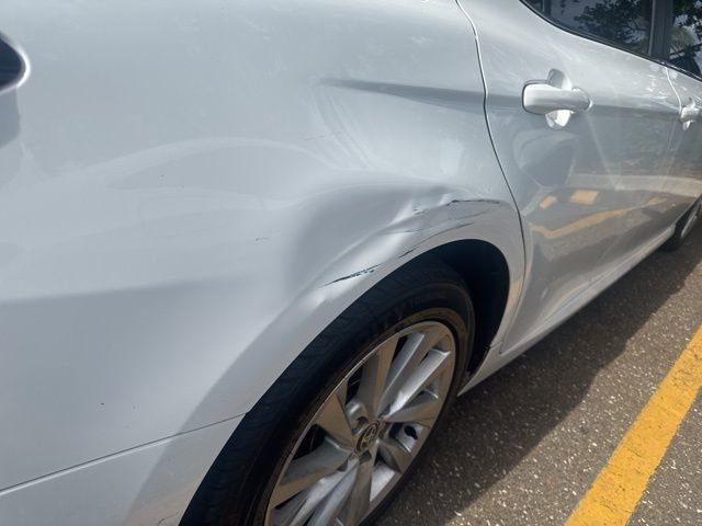 Used 2021 Toyota Camry LE FWD image 7