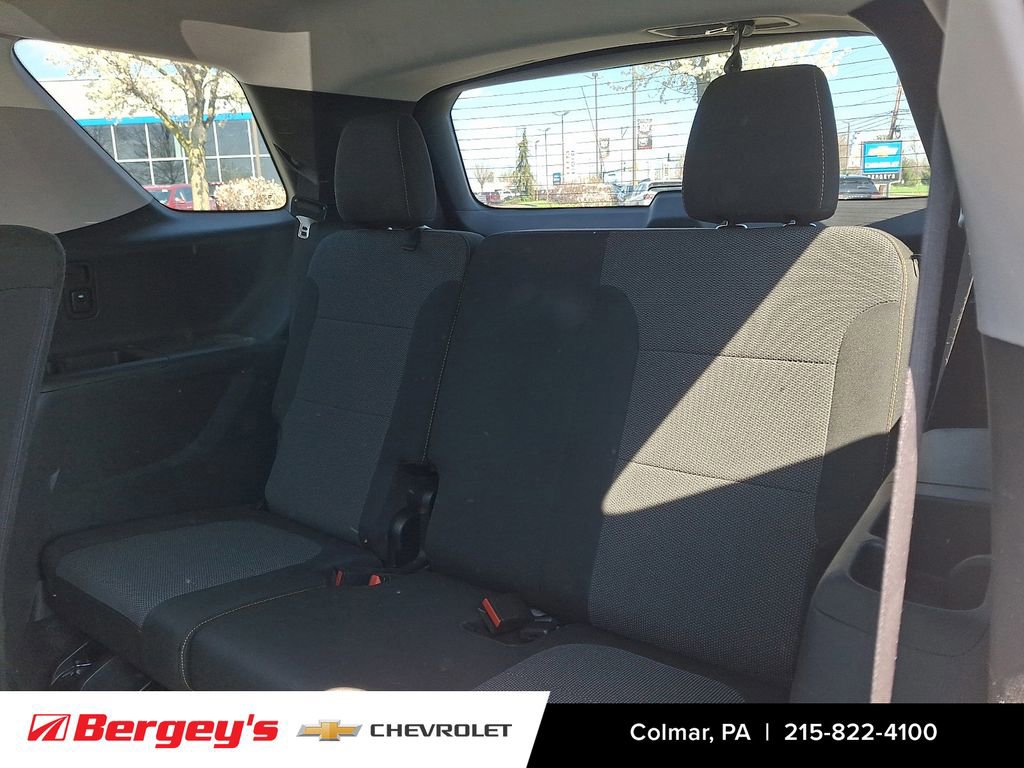 Used 2020 Chevrolet Traverse LS image 12