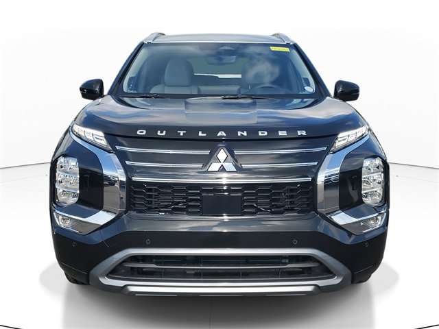 New 2025 Mitsubishi Outlander AWD image 2