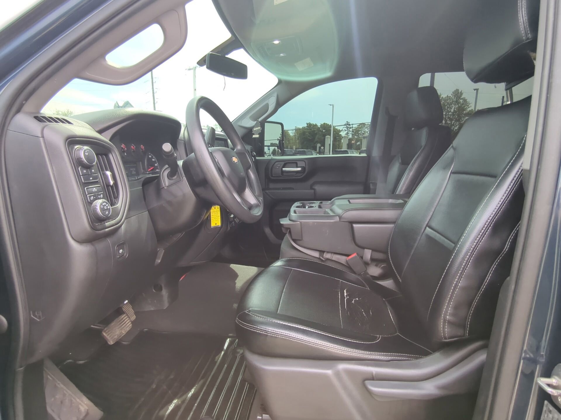 Used 2020 Chevrolet Silverado 2500 Custom w/ Custom Value Package AWD/4WD image 14