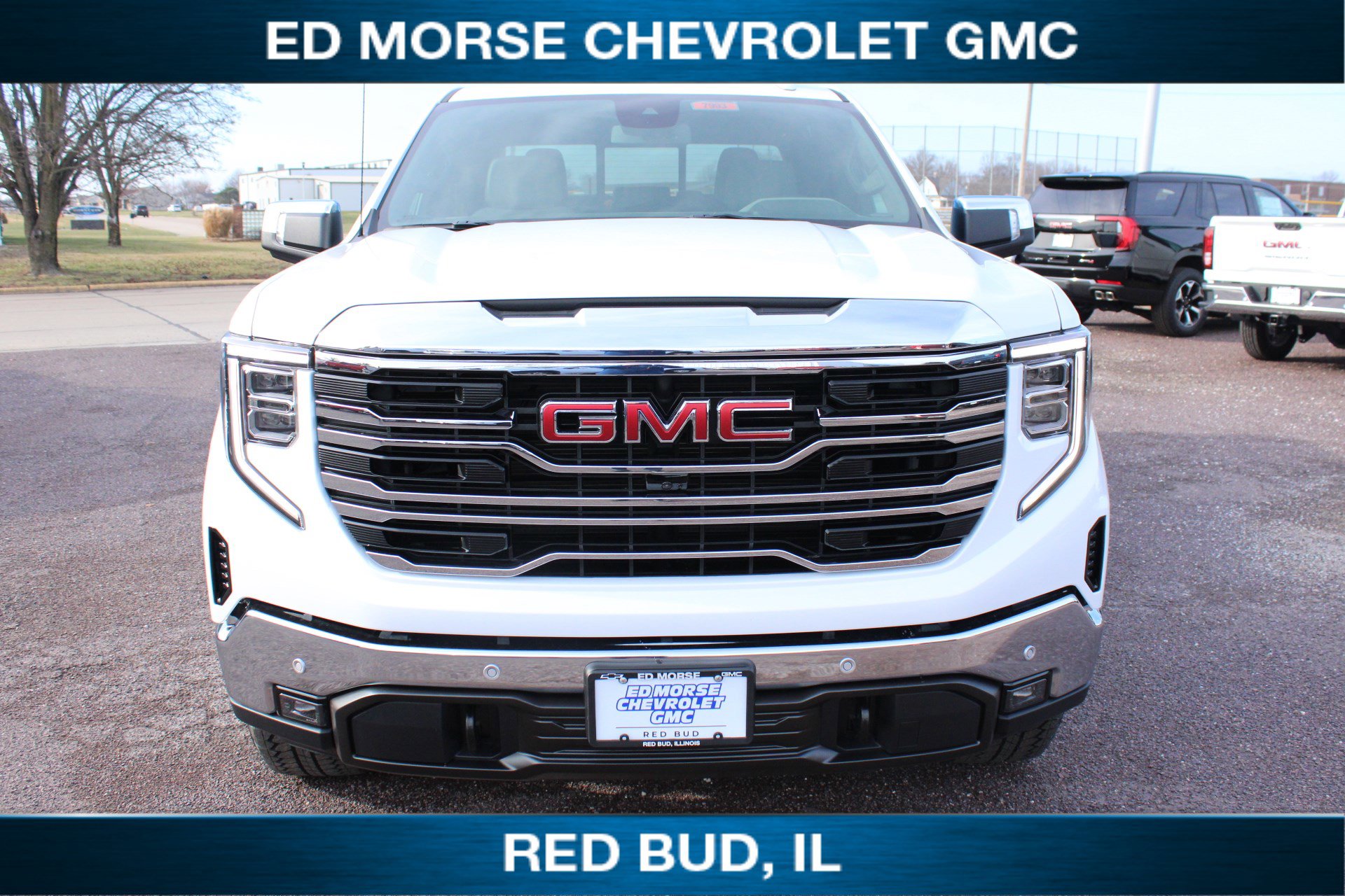 New 2026 GMC Sierra 1500 SLT w/ SLT Premium Plus Package image 3