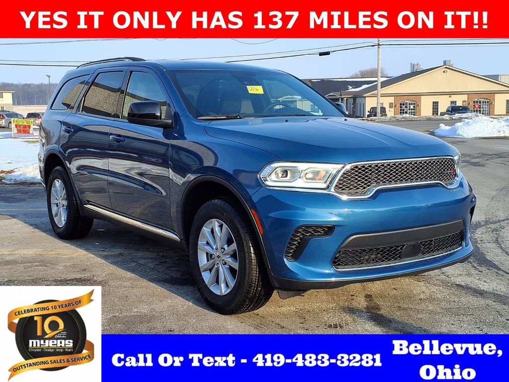 Used 2024 Dodge Durango SXT image 1