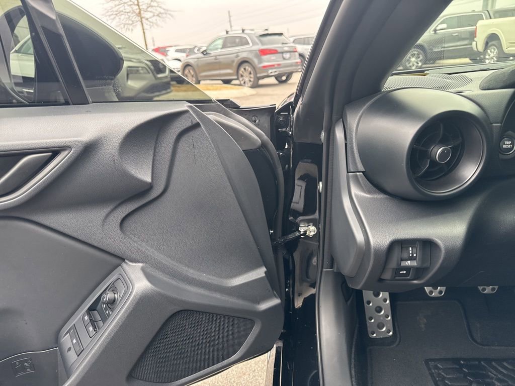 Used 2025 Toyota GR86 Premium image 12