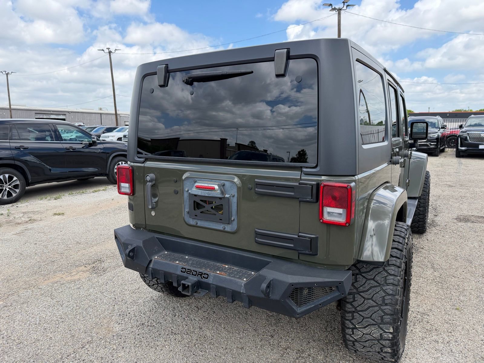 Used 2015 Jeep Wrangler Unlimited Sahara w/ Trailer Tow Group image 6