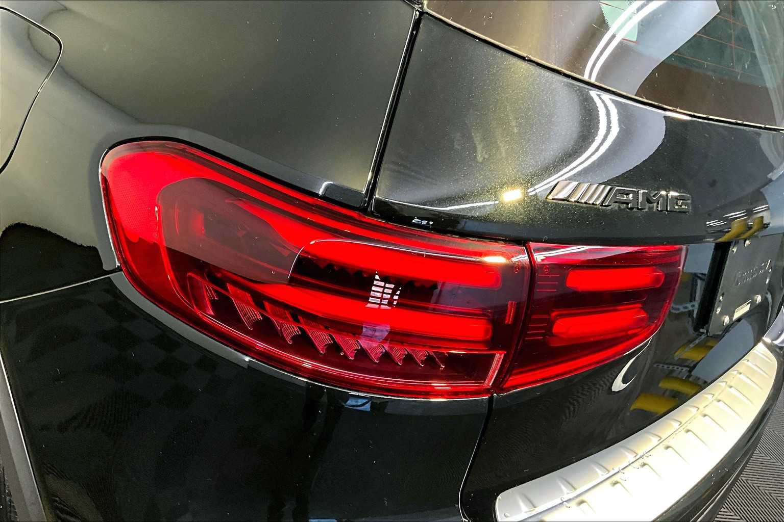 New 2026 Mercedes-Benz GLB 35 AMG 4MATIC image 5