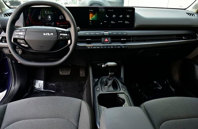 Certified 2025 Kia K4 FWD image 14