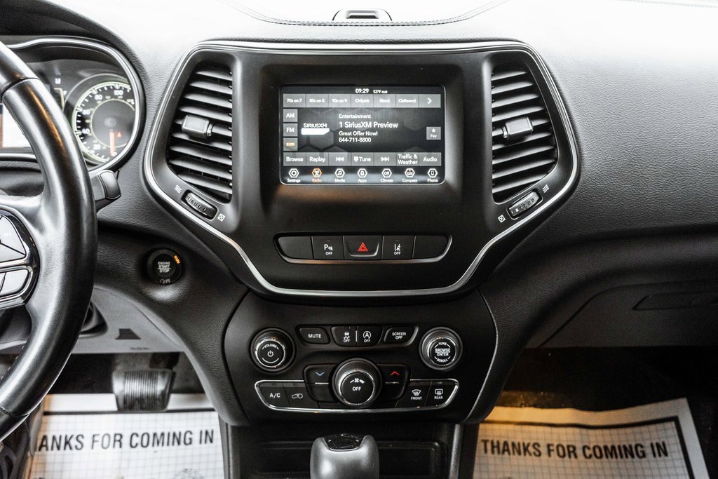 Used 2021 Jeep Cherokee Latitude Plus image 17