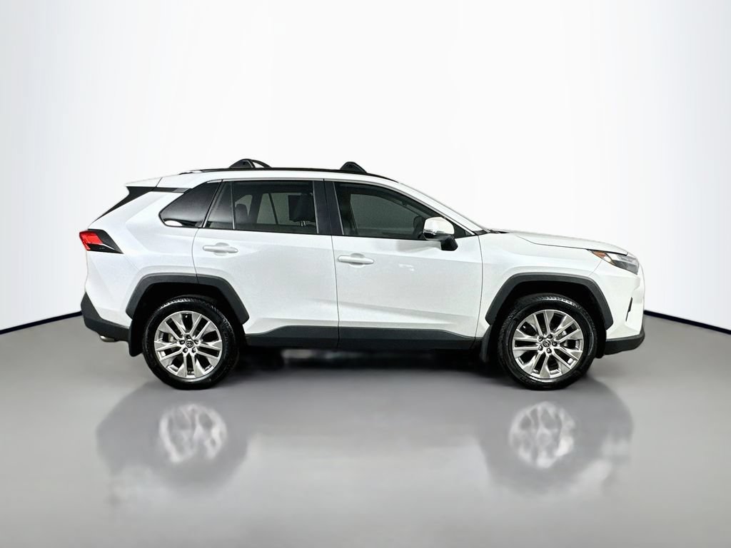 Used 2025 Toyota RAV4 XLE Premium FWD image 7