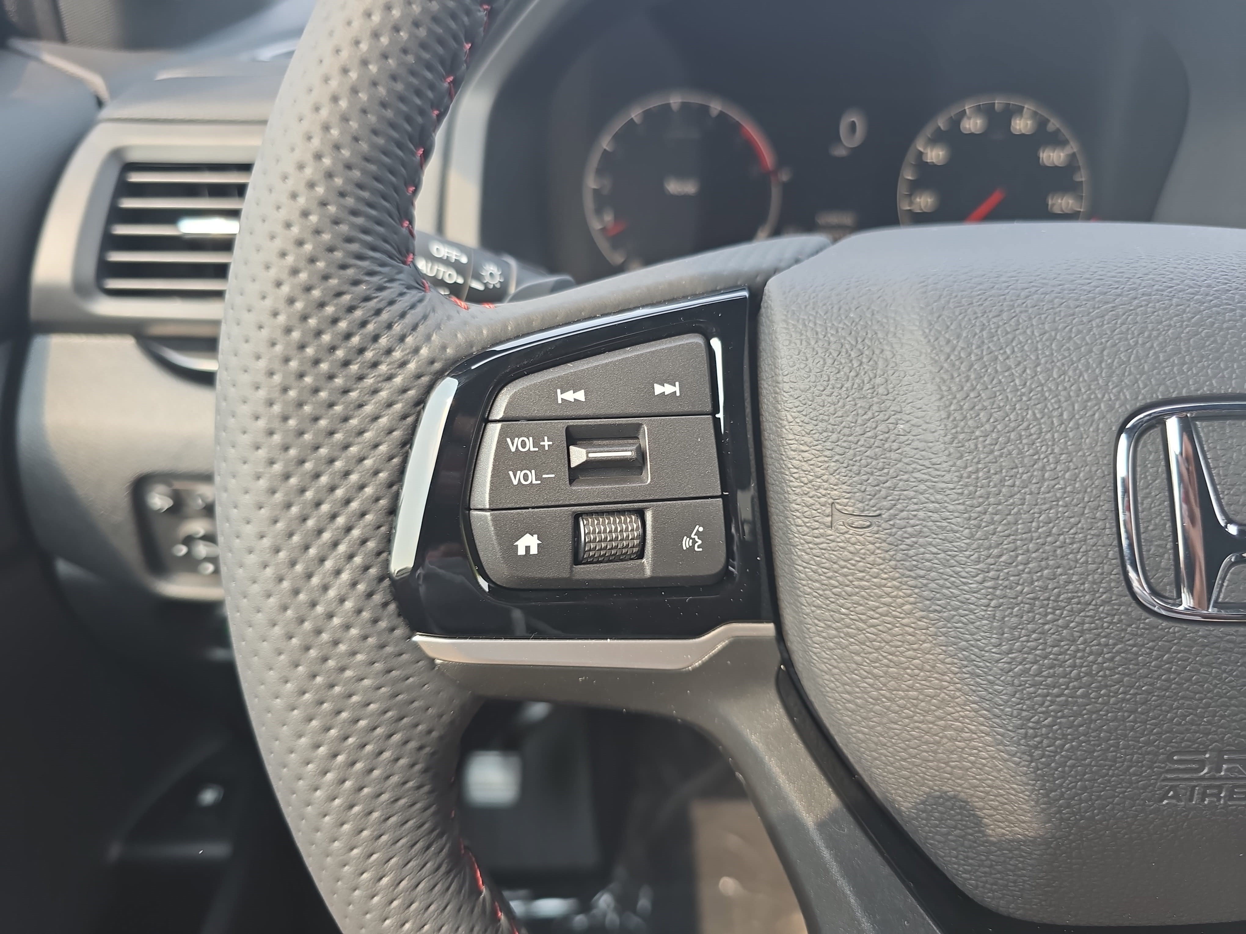 New 2026 Honda Ridgeline Black Edition image 17