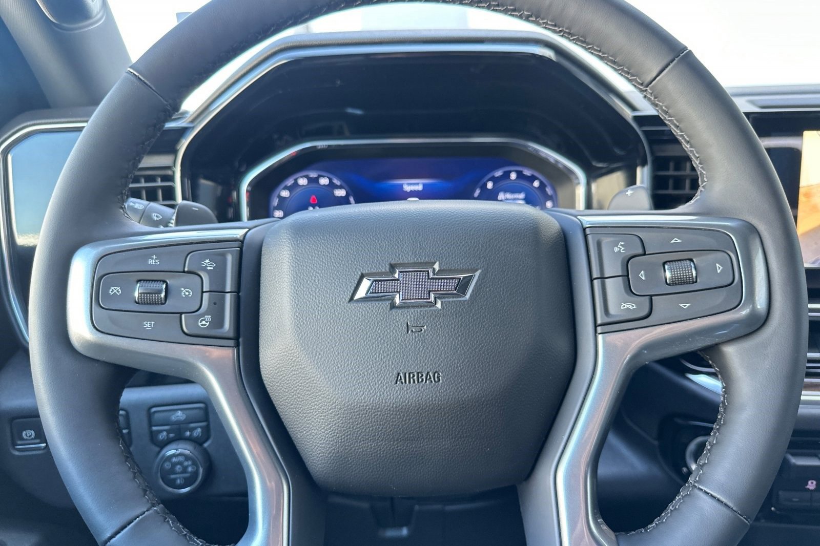 New 2025 Chevrolet Silverado 1500 LT Trail Boss w/ LPO, Dark Essentials Package image 26