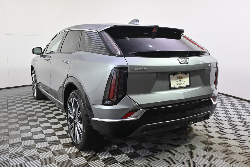 New 2026 Cadillac Optiq Luxury 2 w/ LPO, Floor Liner Package AWD/4WD image 4