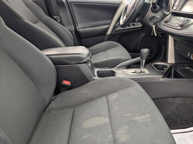 Used 2018 Toyota RAV4 XLE image 18