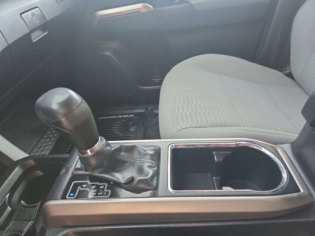 Used 2019 Toyota Tacoma SR5 image 19