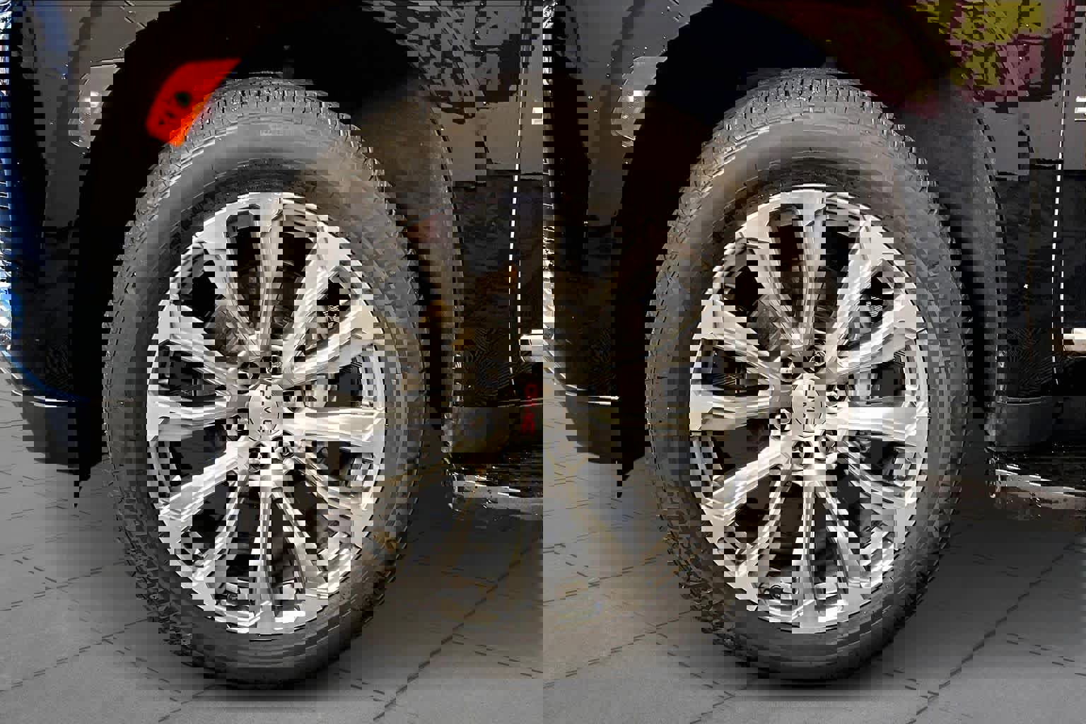 Used 2022 GMC Yukon XL Denali image 10