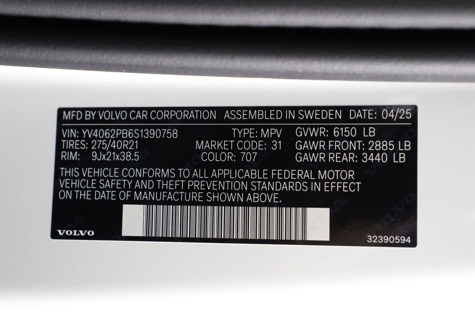 New 2025 Volvo XC90 B6 Plus image 17