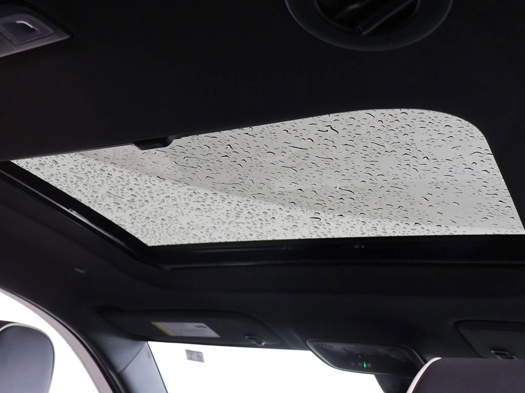 Used 2023 Chevrolet Traverse Premier w/ Redline Edition AWD/4WD image 23