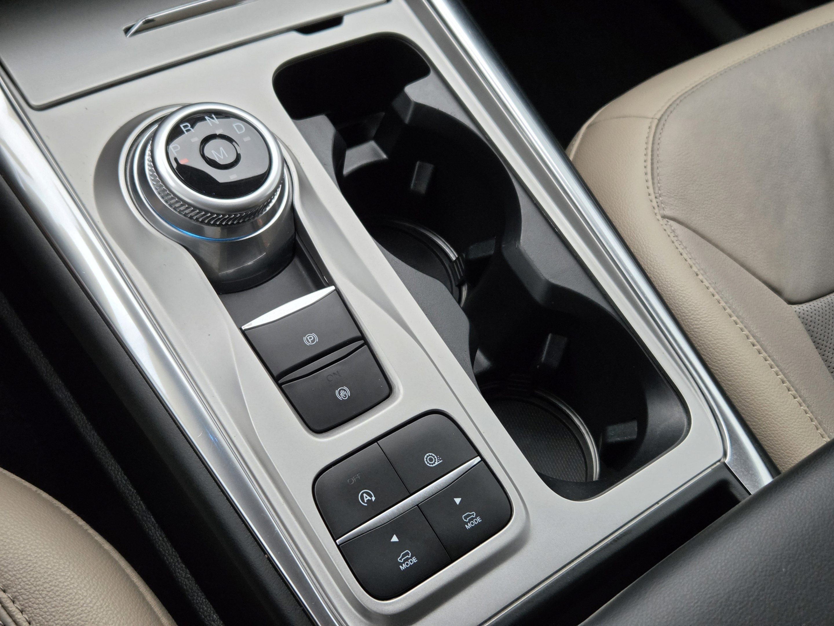 Used 2020 Ford Explorer Limited RWD image 14