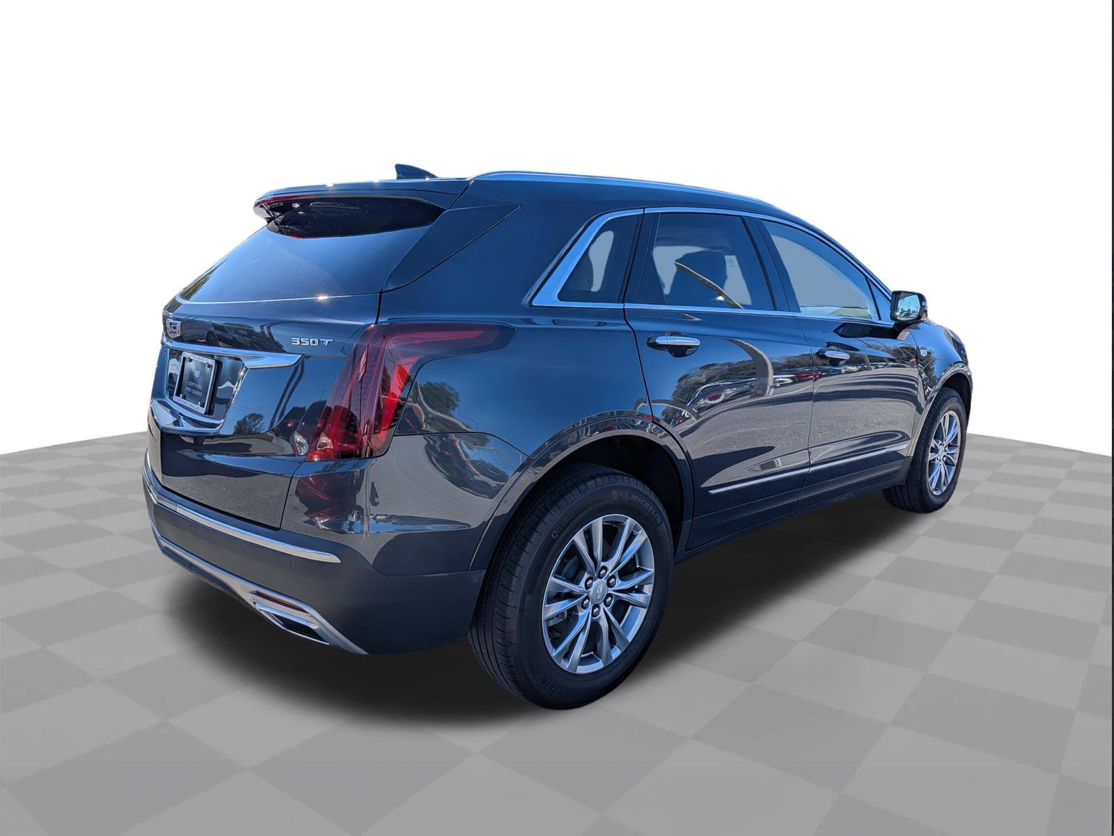 Certified 2022 Cadillac XT5 Premium Luxury image 4