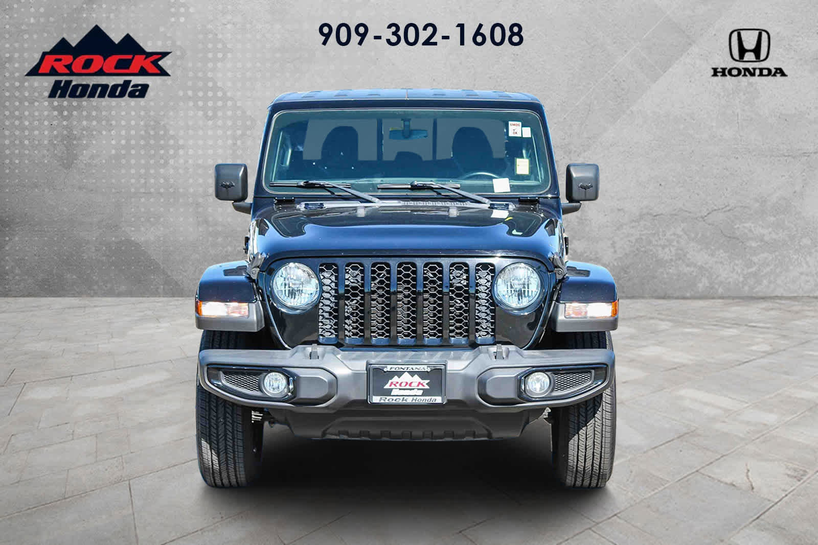 Used 2021 Jeep Gladiator Sport image 2
