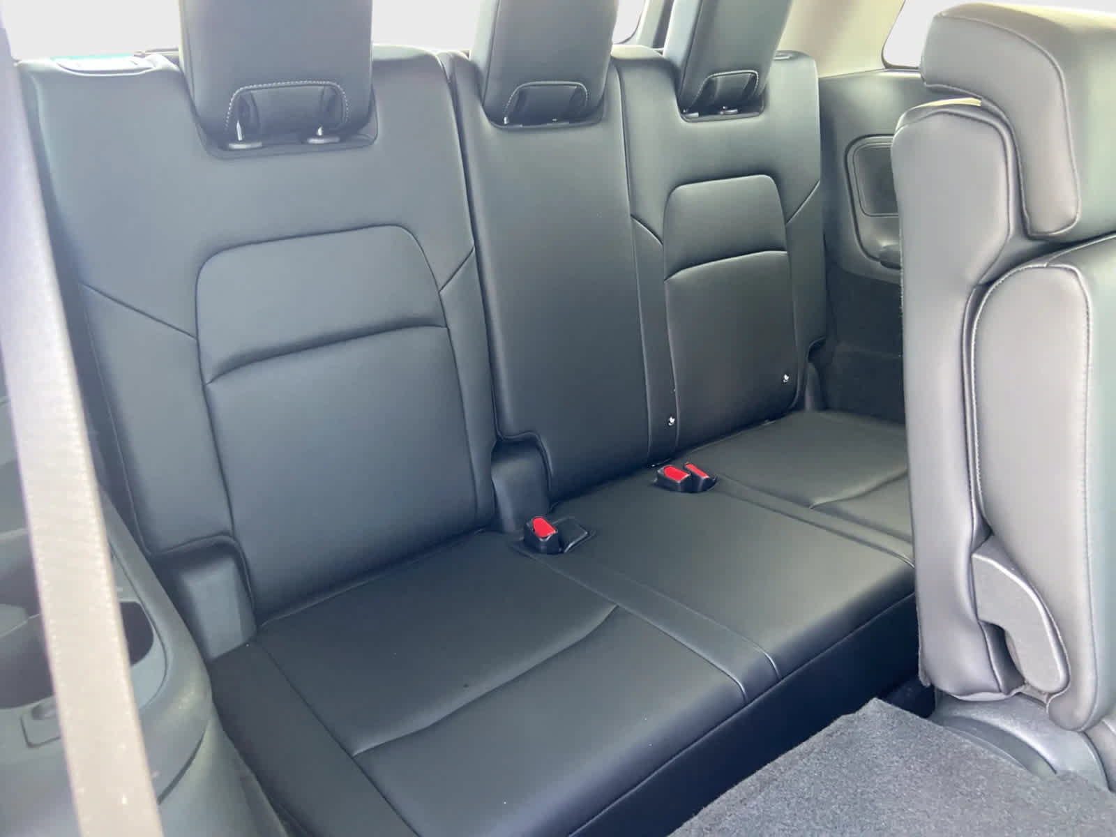 Used 2025 Nissan Pathfinder Platinum w/ Cargo Package FWD image 16