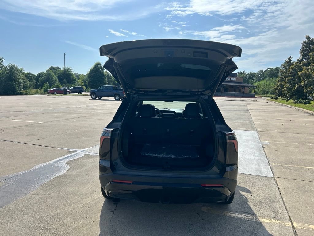 Used 2025 Chevrolet Equinox RS w/ Convenience Package III FWD image 33
