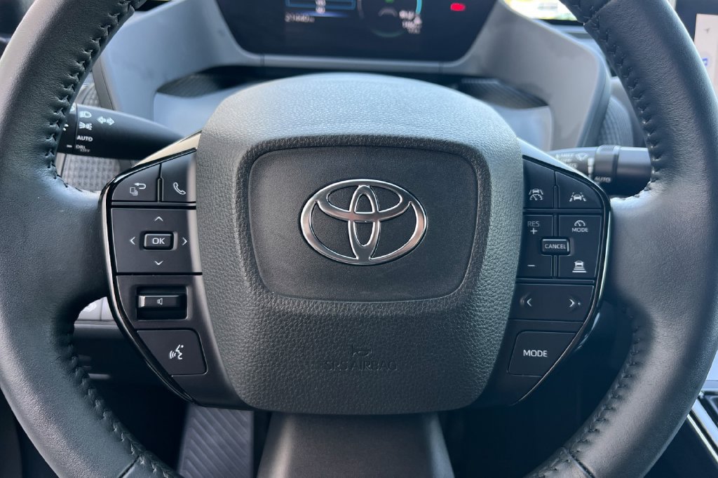 Certified 2023 Toyota bZ4X AWD image 26