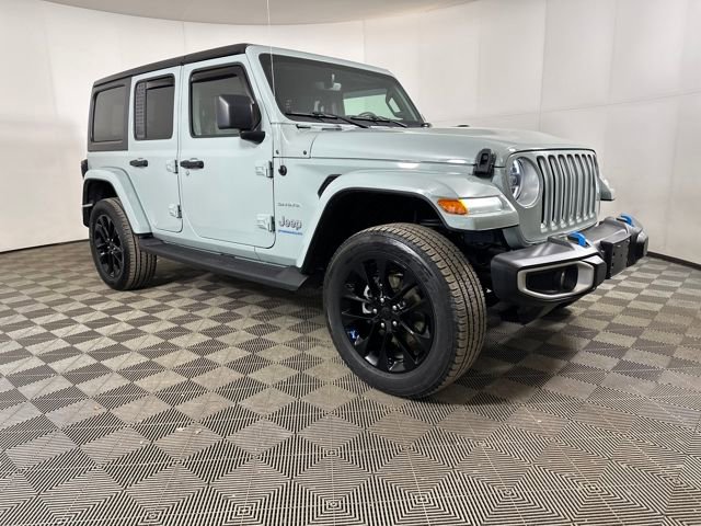 Used 2023 Jeep Wrangler Unlimited Sahara w/ Cold Weather Group image 2
