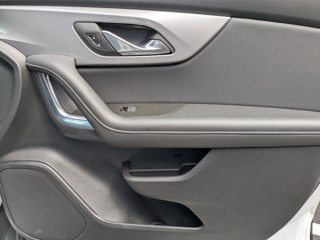 Used 2025 Chevrolet Blazer LT image 31