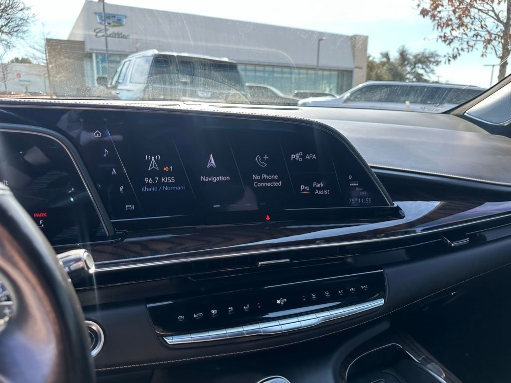 Used 2023 Cadillac Escalade ESV Premium Luxury Platinum image 33