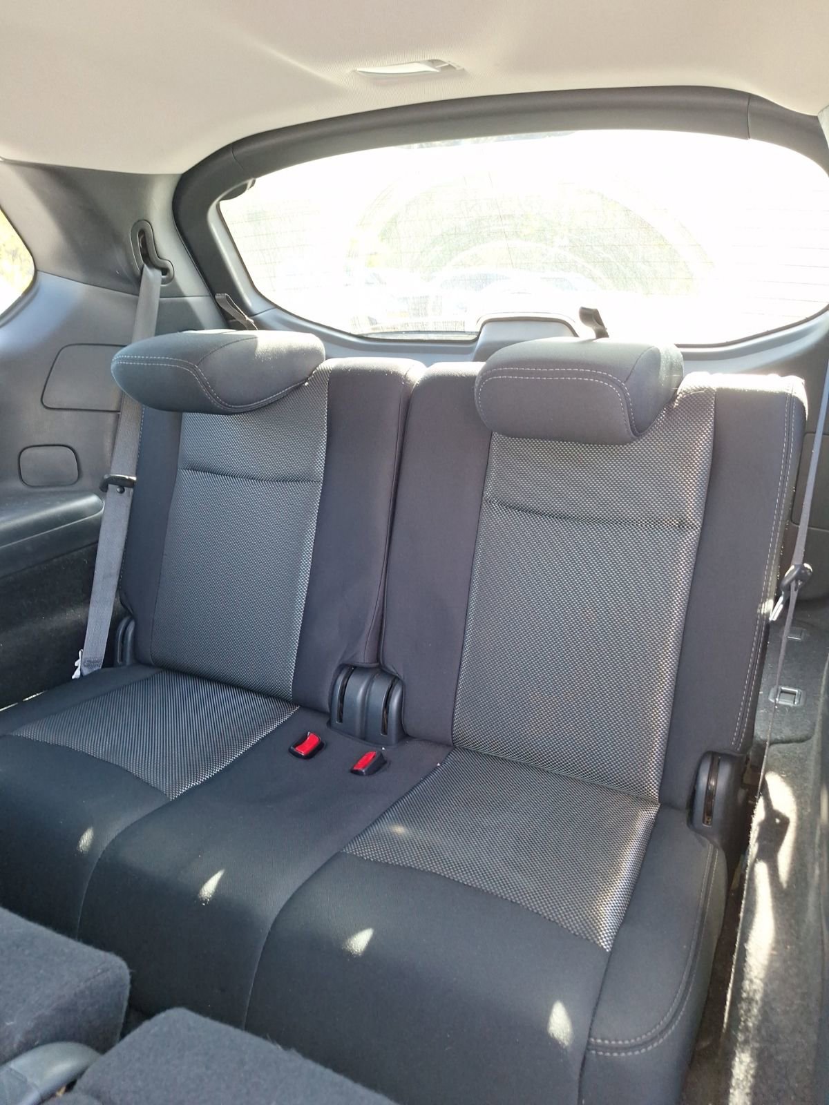 Used 2019 Nissan Pathfinder SV image 16