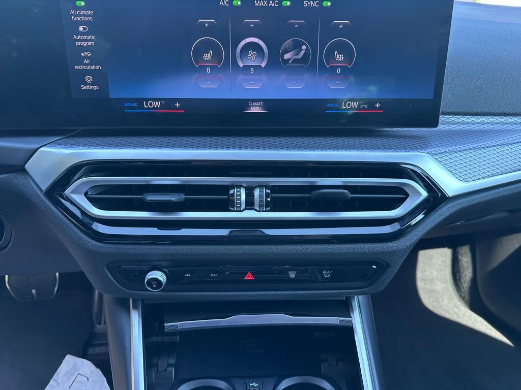 Certified 2023 BMW 330i Sedan w/ M Sport Package RWD image 16