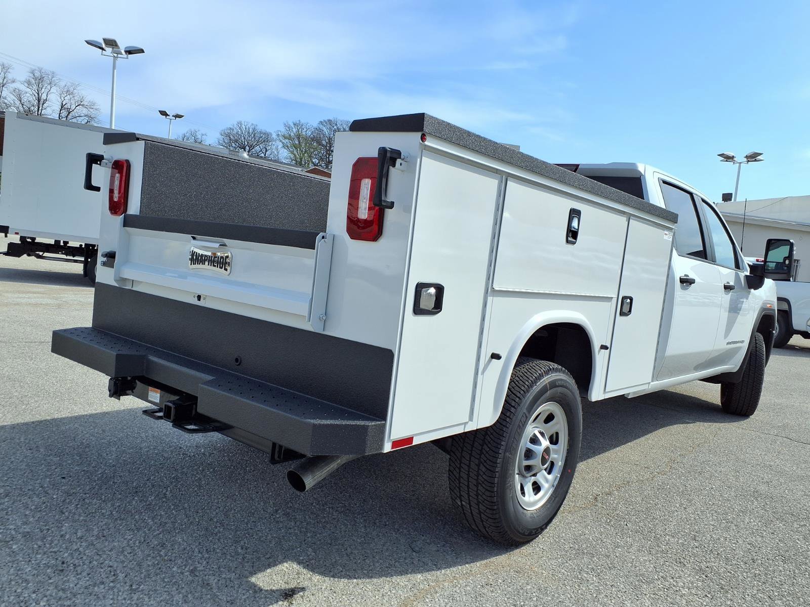 New 2026 GMC Sierra 3500 Pro w/ Convenience Package image 25