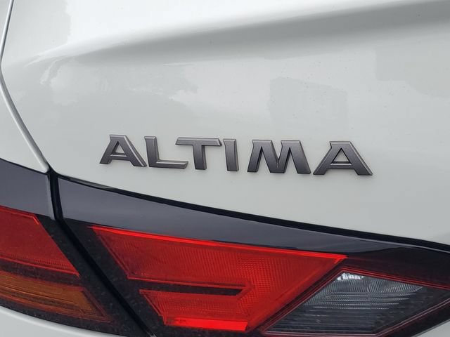 Used 2025 Nissan Altima 2.5 SV FWD image 7