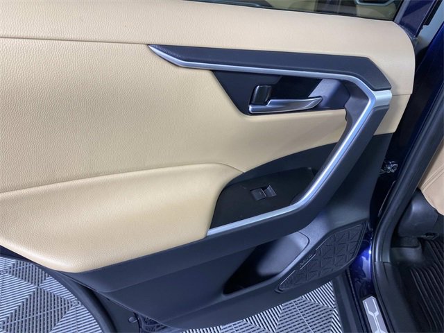 Used 2024 Toyota RAV4 XLE image 27