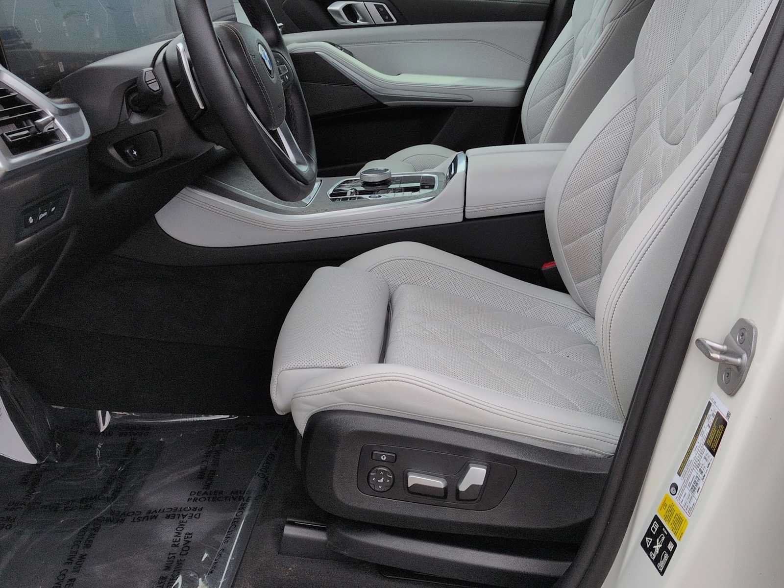 Certified 2024 BMW X5 xDrive40i w/ Executive Package AWD/4WD image 17