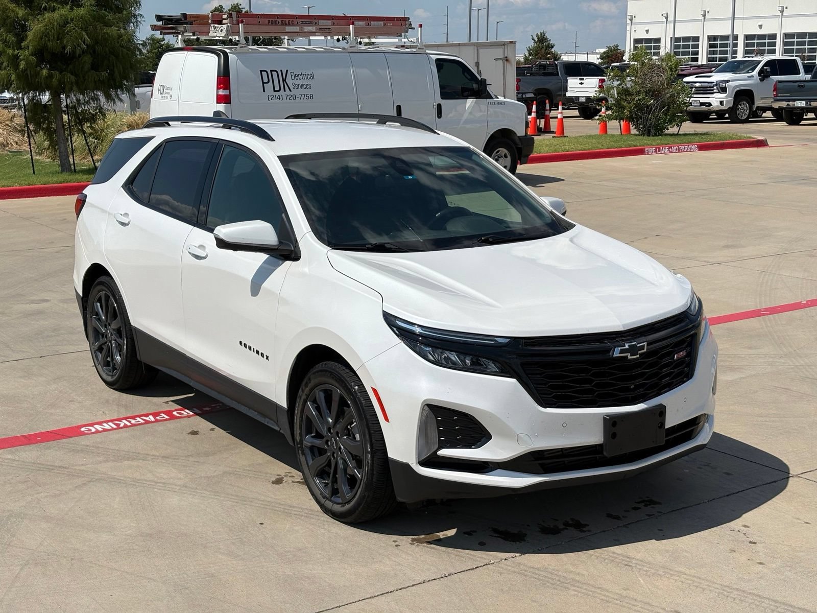 Used 2024 Chevrolet Equinox RS w/ RS Leather Package FWD image 12