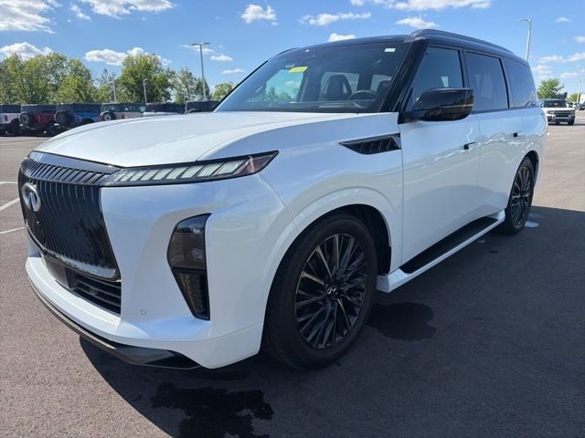 Used 2025 INFINITI QX80 Autograph AWD/4WD image 2