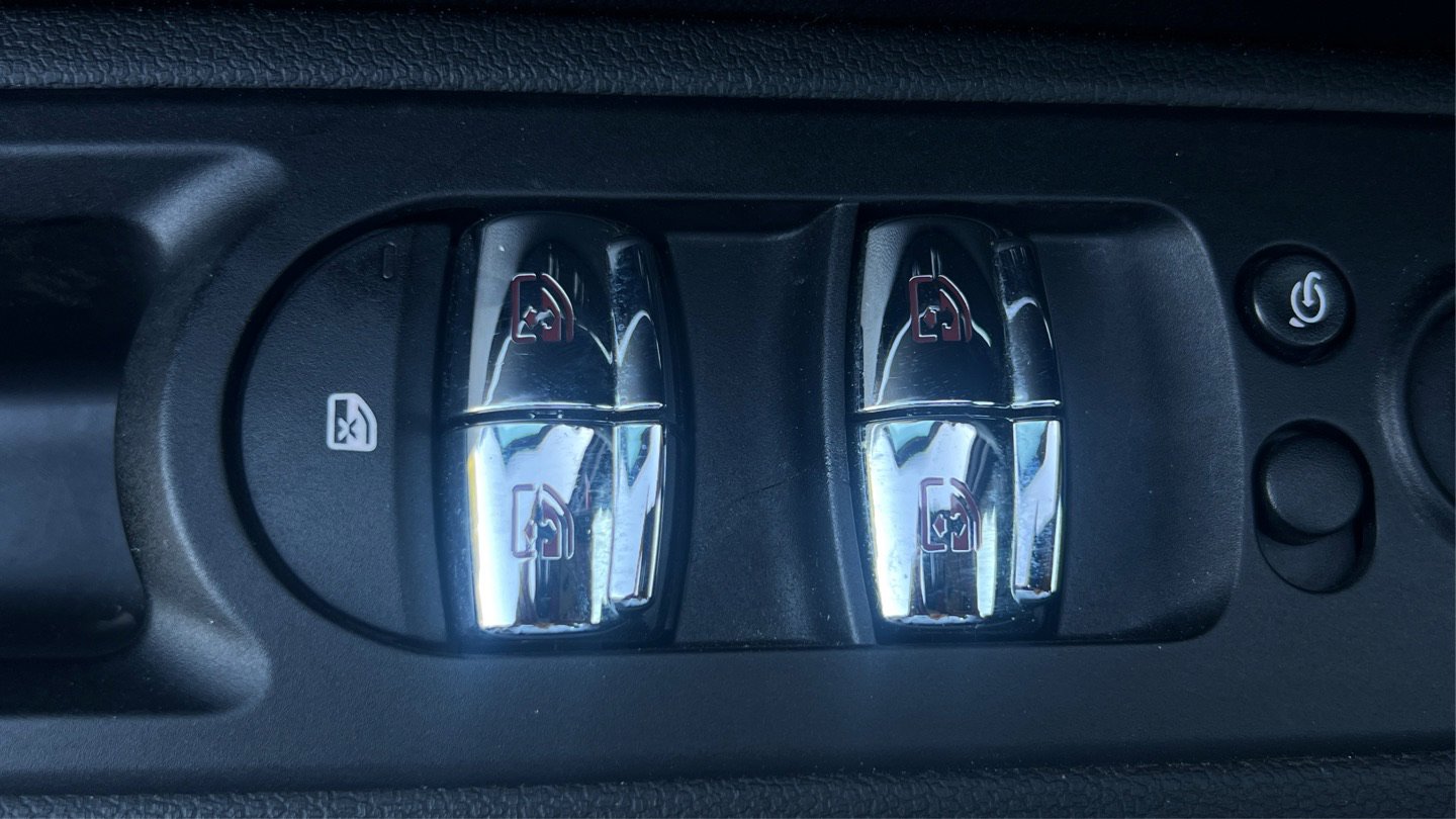 Used 2017 MINI Cooper Clubman S image 28