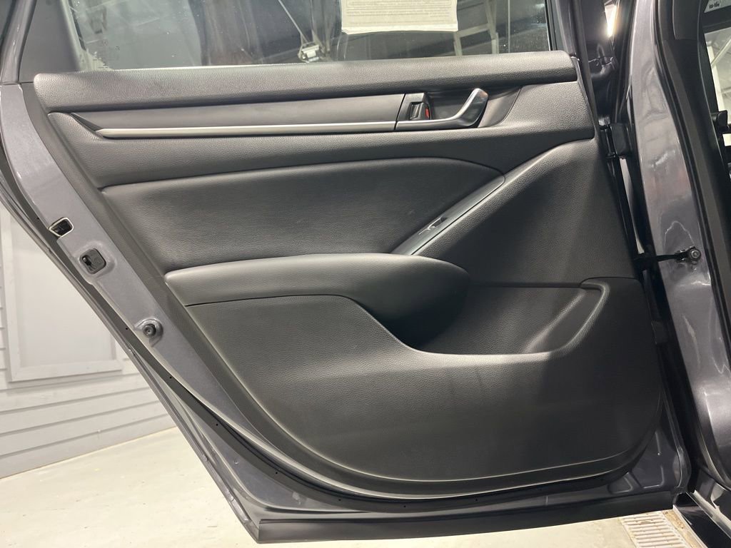 Used 2020 Honda Accord Sport image 29